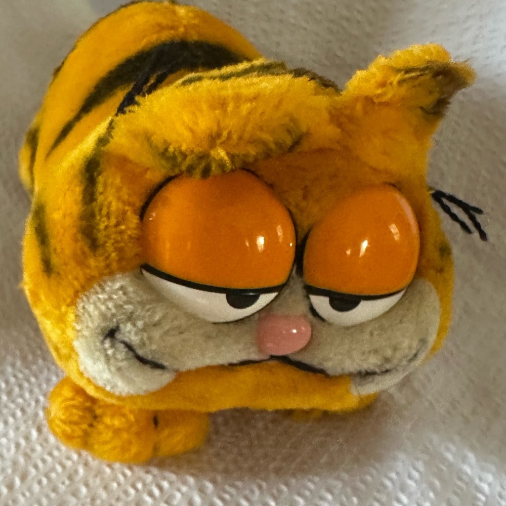 EUC Vintage 1981 Garfield plush by Fun Farm RARE approx 10” long